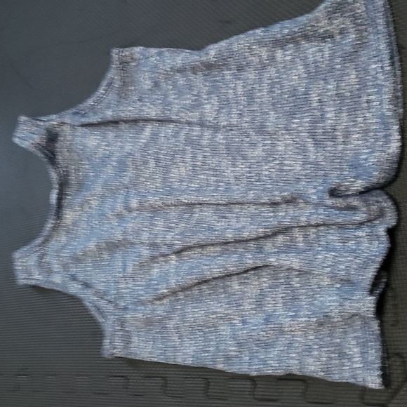 Tank Top - Picture 3 of 4